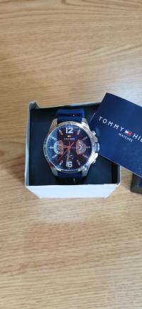 إكسسوارات-tommy-hilfiger-decker-1791476-watch-features-a-navy-blue-الأبيار-الجزائر