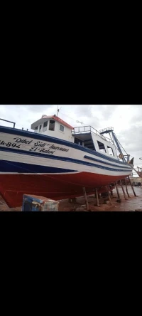 Bateau en bois Bateau de pêche 2001
