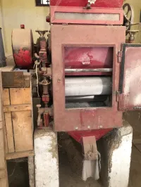 طاحونة القمح و طاحونة أغذية الانعام