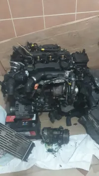 Je mets au vente un moteur 1.6hdi double abracam 