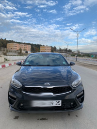 voitures-kia-cerato-2019-constantine-algerie