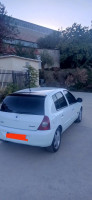 voitures-renault-clio-campus-2013-larbaa-nath-irathen-tizi-ouzou-algerie