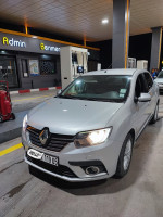 voitures-renault-symbol-2019-batna-algerie