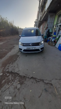 voitures-volkswagen-caddy-2017-alltrack-boudouaou-boumerdes-algerie