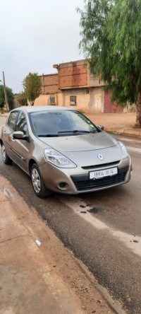 voitures-renault-clio-3-2011-djebilet-rosfa-tiaret-algerie