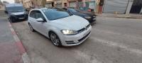 moyenne-berline-volkswagen-golf-7-2014-blue-motion-bejaia-algerie