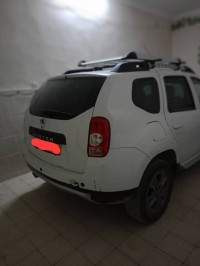 voitures-dacia-duster-2014-nezla-touggourt-algerie