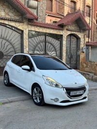 Peugeot 208 2014 Allure