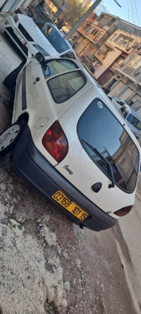 voitures-ford-fiesta-2001-boghni-tizi-ouzou-algerie