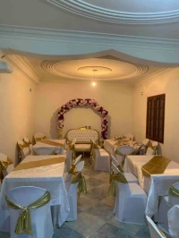 Location chaise et tables +tentes et chapiteaux 