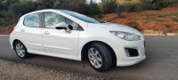 voitures-peugeot-308-2013-sidi-mezghiche-skikda-algerie