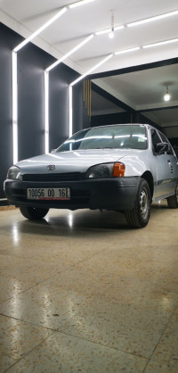 voitures-toyota-starlet-1999-arris-batna-algerie