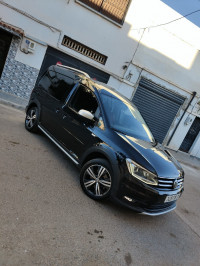 voitures-volkswagen-caddy-2018-alltrack-oran-algerie