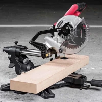 Scie à onglets sans fil 20V avec guide laser WORCRAFT | CMS-S20LI