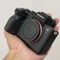 Sony r4