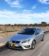 voitures-seat-leon-2017-mazouna-relizane-algerie