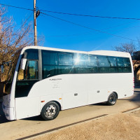 bus-turquoise-isuzu-2013-tiaret-algerie