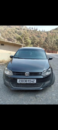 voitures-volkswagen-polo-2013-life-draa-essamar-medea-algerie