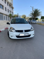 voitures-renault-clio-campus-2013-constantine-algerie