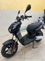 motos-scooters-yamaha-stunt-mnk-2018-bir-el-djir-oran-algerie