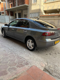 voitures-renault-laguna-2-2002-bordj-bou-arreridj-algerie