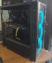 PC GAMER (RYZEN 5 3600 + RX570 8GB + 256GB SSD + 8GB DDR4 )
