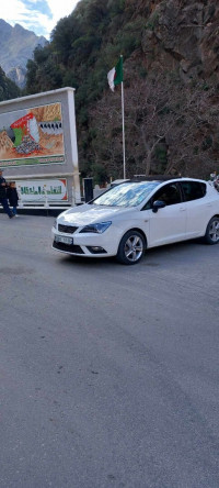 voitures-seat-ibiza-2013-sport-edition-darguina-bejaia-algerie