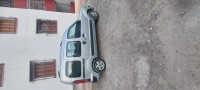 voitures-renault-kangoo-2007-souk-ahras-algerie