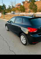 voitures-seat-ibiza-2022-style-relizane-algerie