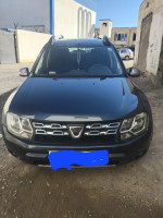 voitures-dacia-duster-2015-bouira-algerie