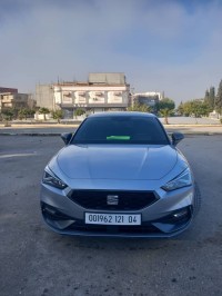 سيارات-seat-leon-2021-fr-عين-البيضاء-أم-البواقي-الجزائر