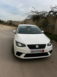 voitures-seat-ibiza-2023-style-plus-chlef-algerie