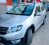 voitures-dacia-sandero-2014-stepway-blida-algerie