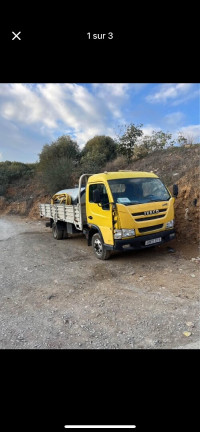 camion-iveco-2013-dely-brahim-alger-algerie