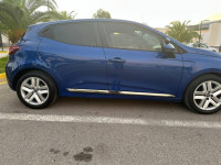 voitures-renault-clio-5-2021-guellat-bou-dbaa-guelma-algerie