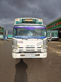 camion-npr-isuzu-2012-ath-mansour-taourirt-bouira-algerie