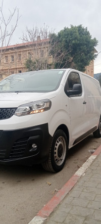 voitures-fiat-scudo-2024-par-17-blida-algerie