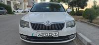 voitures-skoda-superb-2014-constantine-algerie
