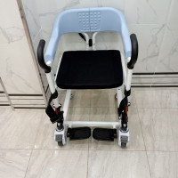 medical-fauteuil-de-transfert-manuel-avec-toilettes-saoula-alger-algerie