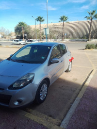 voitures-renault-clio-3-2010-dynamique-gdyel-oran-algerie