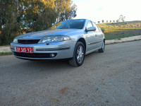 voitures-renault-laguna-2-2002-medea-algerie