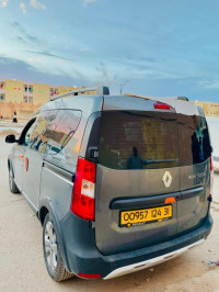 voitures-renault-kangoo-2024-beni-ounif-bechar-algerie