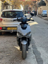 motos-et-scooters-vms-driver-2024-el-magharia-alger-algerie