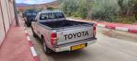 utilitaire-toyota-hilux-2016-sc-4x2-pack-chrome-tlemcen-algerie