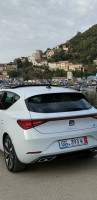 voitures-seat-leon-fr-dsg-beats-2022-collo-skikda-algerie