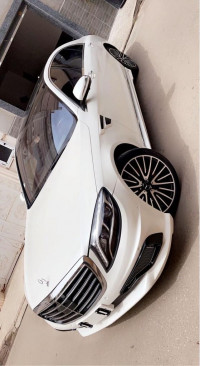 voitures-mercedes-e-s-cls-limousine-2025-mariage-oran-algerie