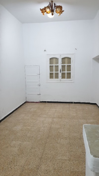 appartement-vente-f3-tlemcen-mansourah-algerie