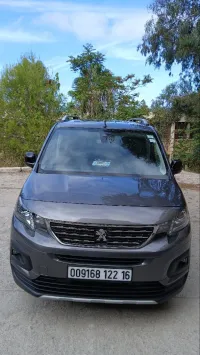 Peugeot Partner 2022 Rifter 7 PLACE