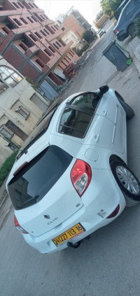 voitures-renault-clio-3-2013-night-and-day-bordj-el-bahri-alger-algerie