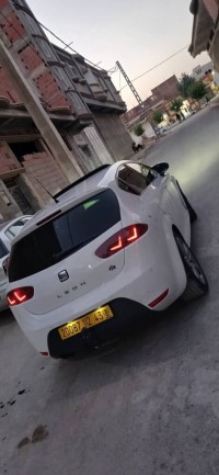 سيارات-seat-leon-2012-الأخضرية-البويرة-الجزائر